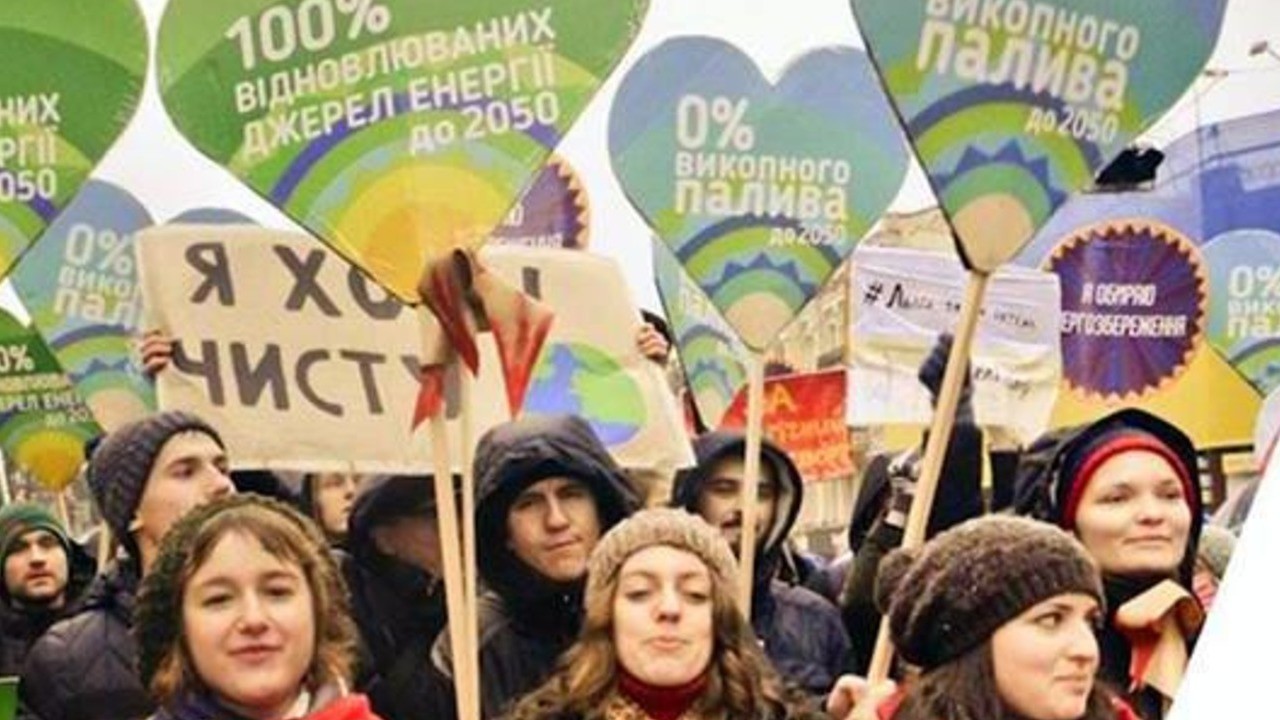 У Кривому Розі молодь провела акцію в рамках «Глобального кліматичного страйку за майбутнє» (ВІДЕО)