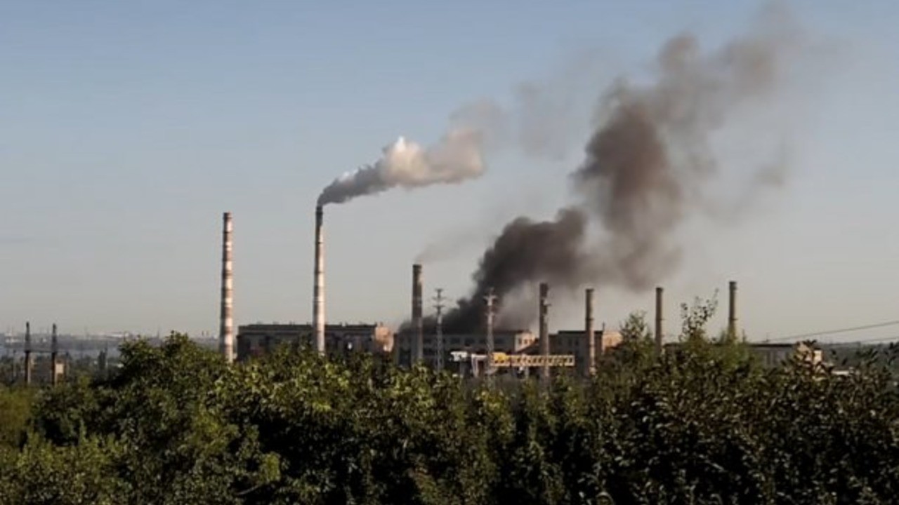 Міськрада Дніпра пропонує уряду створити комісію для перевірки підприємств-забруднювачів