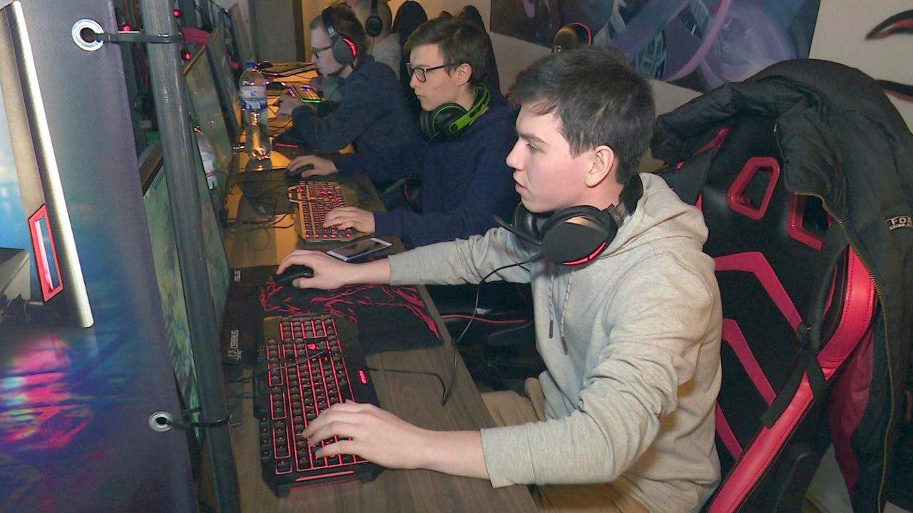 У Дніпрі стартував Всеукраїнський чемпіонат з кіберспорту серед аматорів (ВІДЕО)